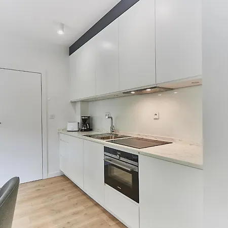 - Lissa 25 Apartment
